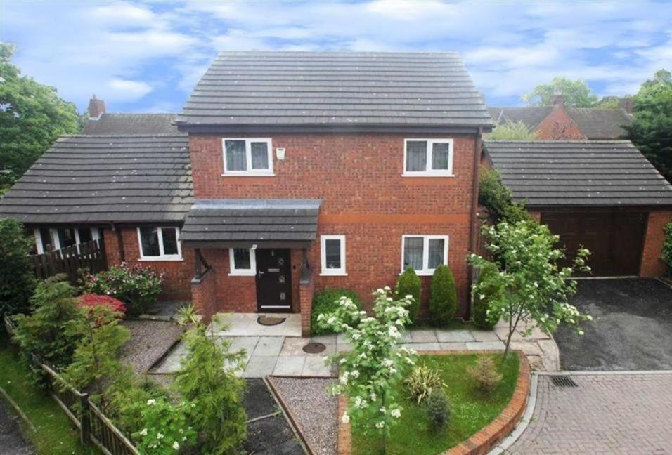 Spacious, 5 Bed House For 9 In Chester Eksteriør bilde