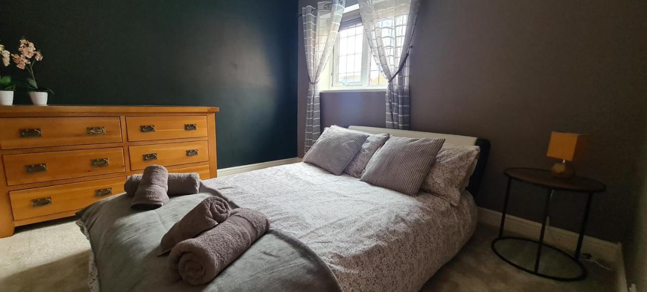 Spacious, 5 Bed House For 9 In Chester Eksteriør bilde