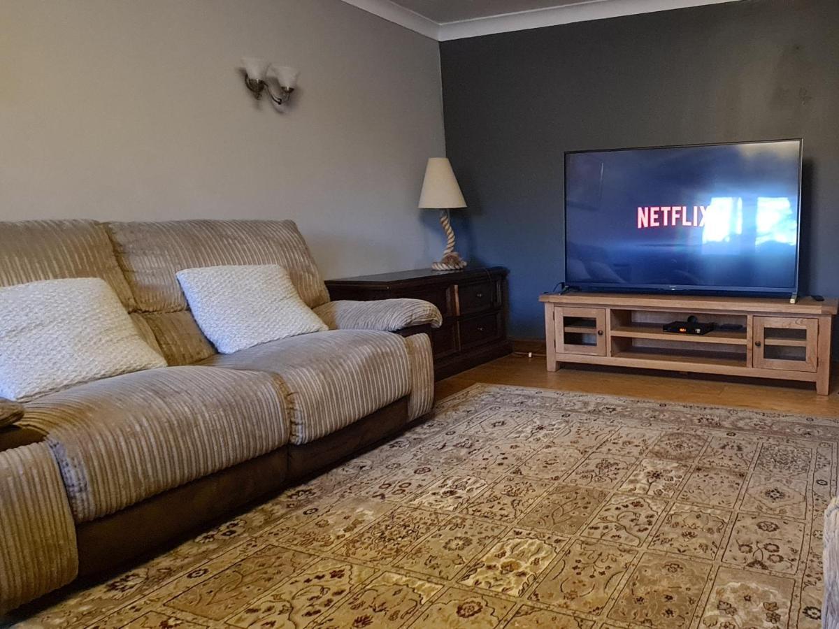 Spacious, 5 Bed House For 9 In Chester Eksteriør bilde