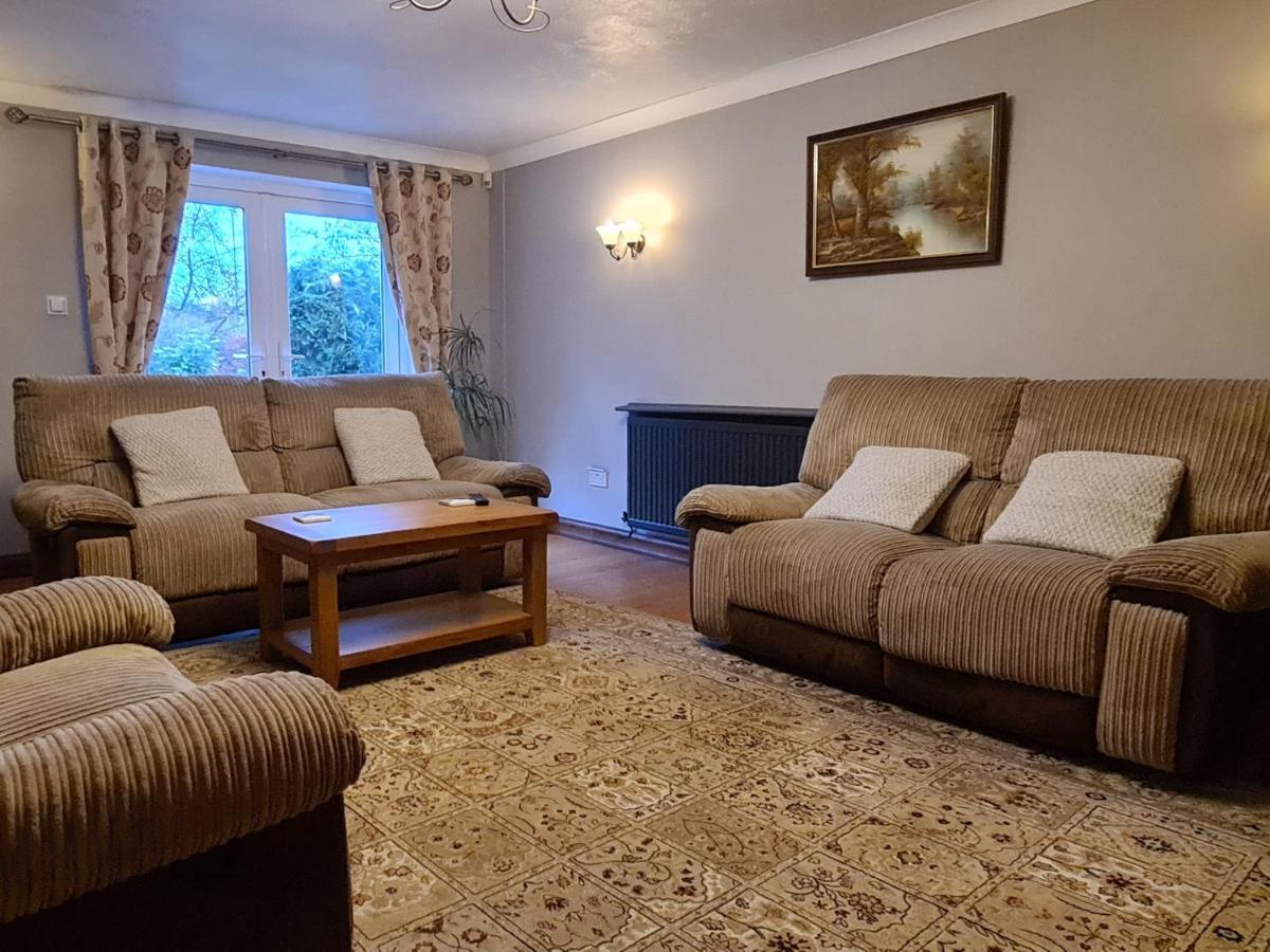 Spacious, 5 Bed House For 9 In Chester Eksteriør bilde